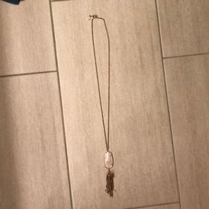 Kendra Scott necklace